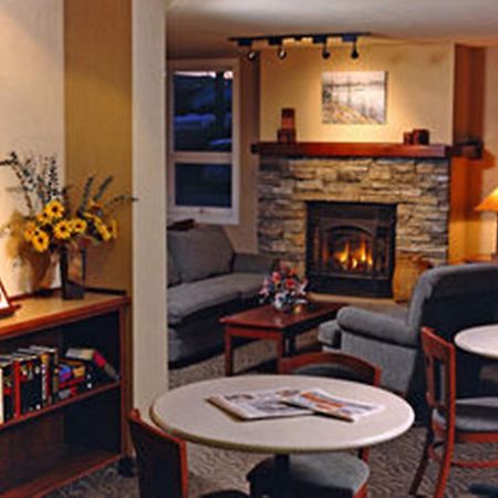 Coast Fraser Tower Yellowknife Nội địa bức ảnh