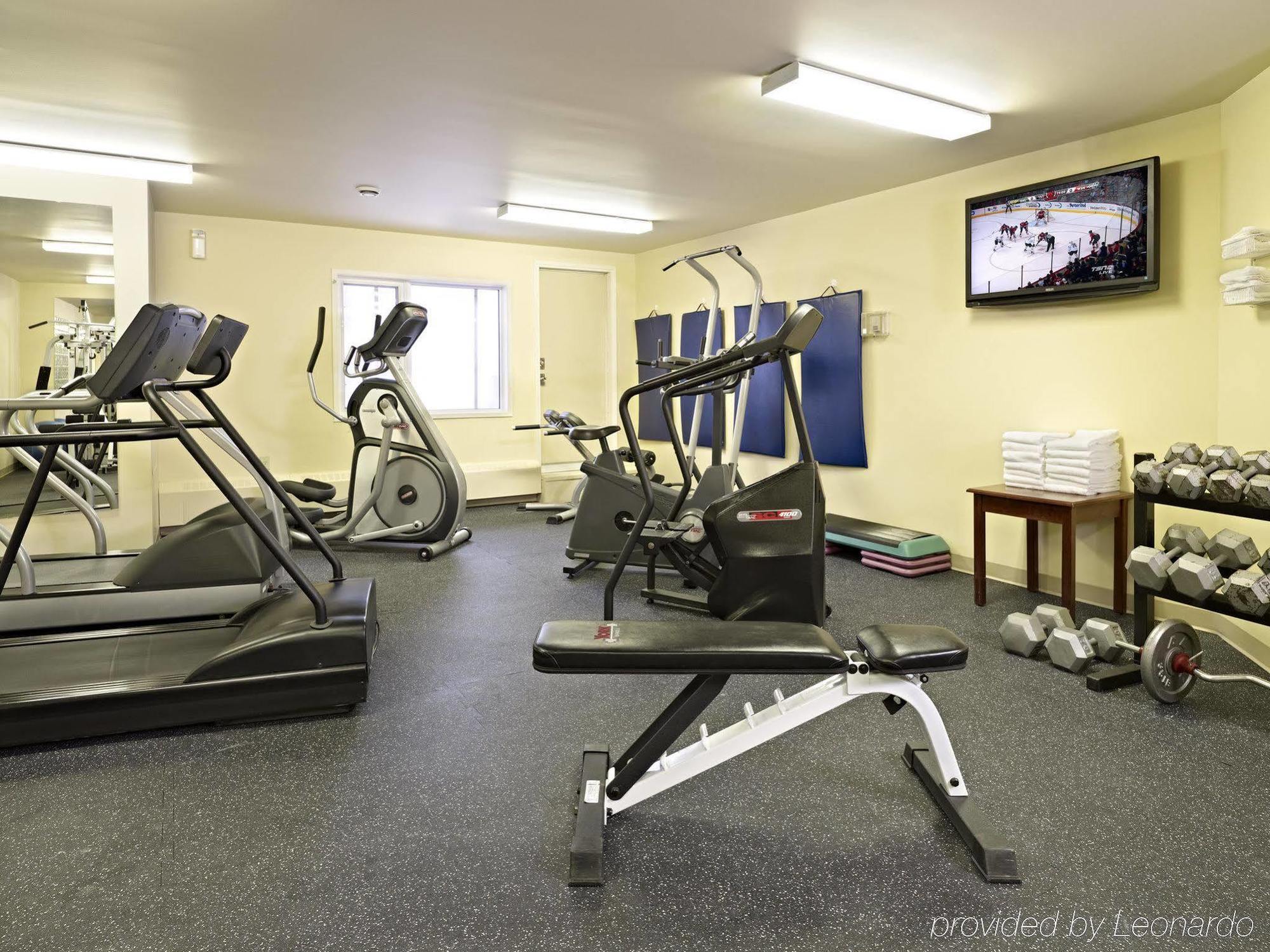 Coast Fraser Tower Yellowknife Ngoại thất bức ảnh