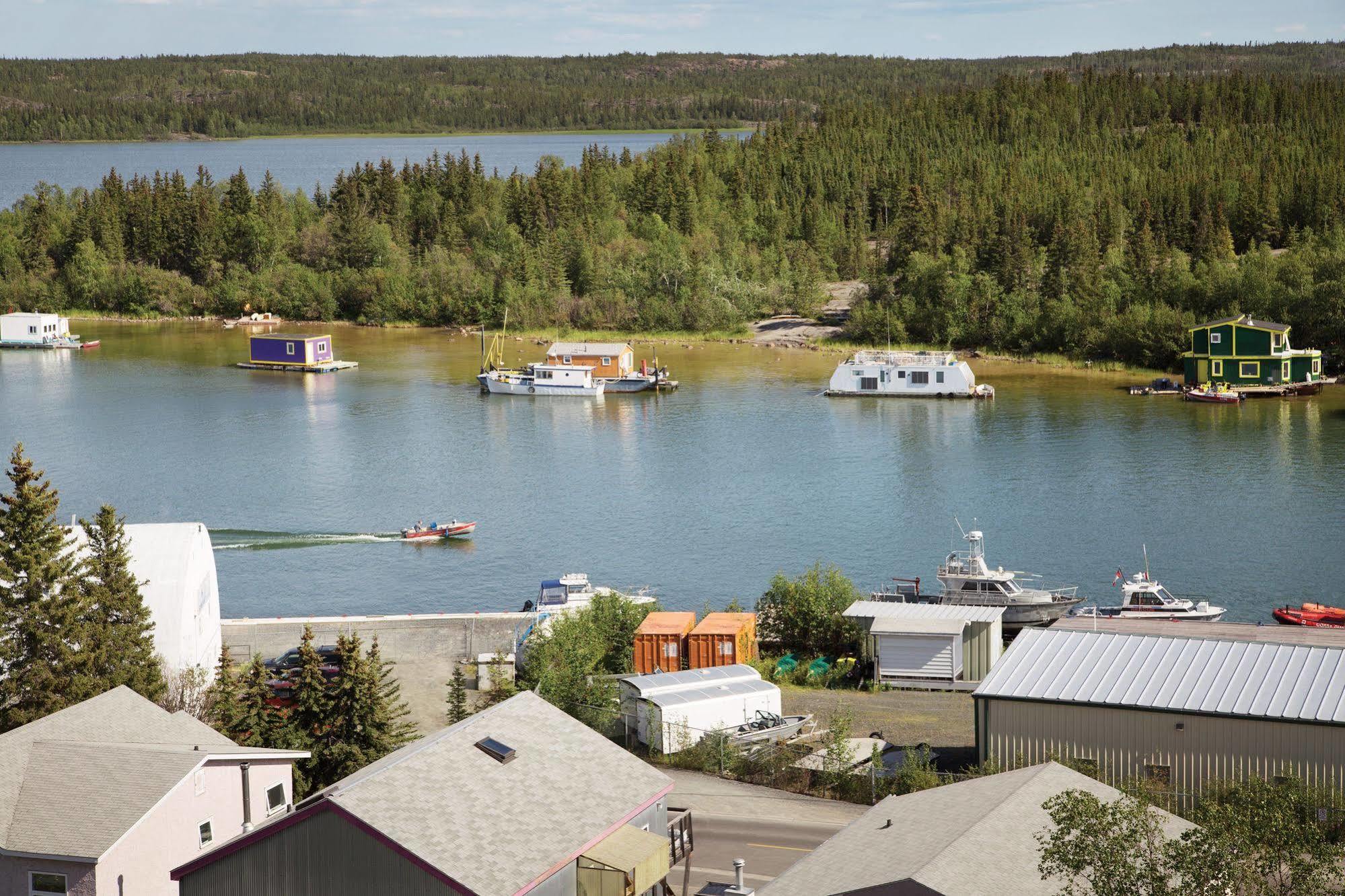 Coast Fraser Tower Yellowknife Ngoại thất bức ảnh